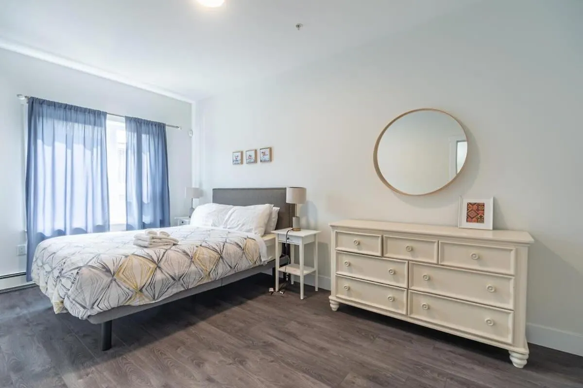Spacious & Stylish Apt #1 With Ac Apartment Halifax